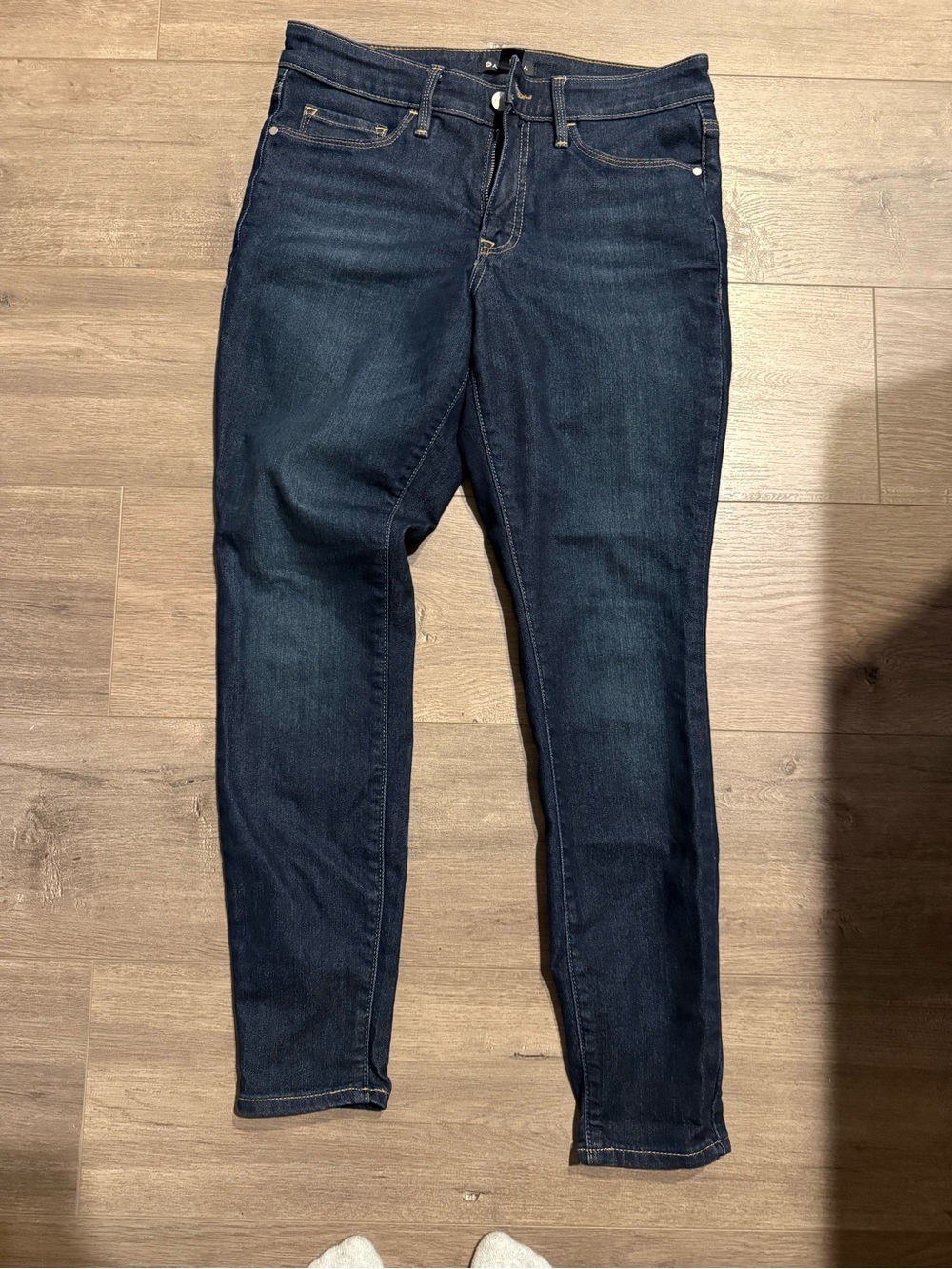Athleta Sculptek Skinny Jeans. Dark wash